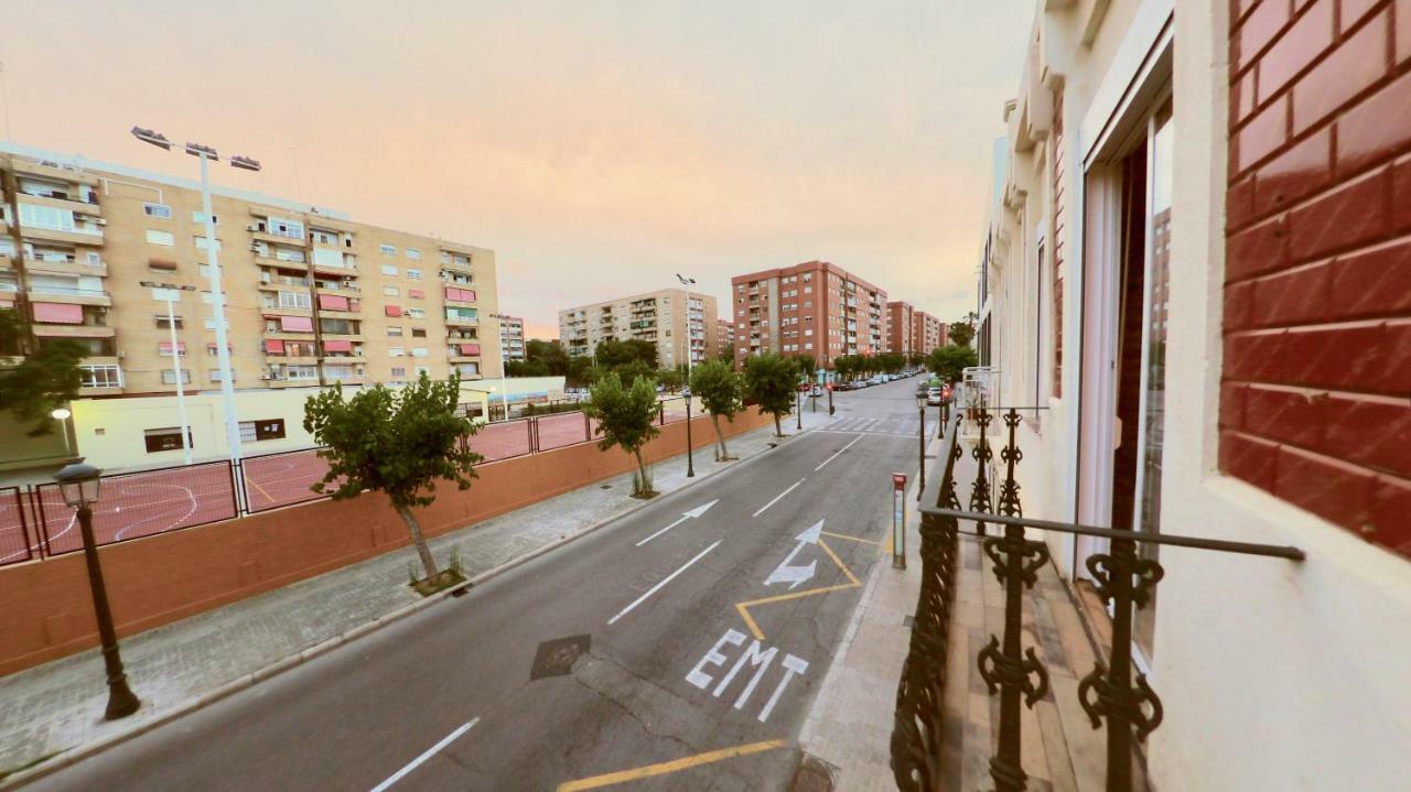 Old Fisherman'S House In Malvarrosa Beach Valencia Exterior foto